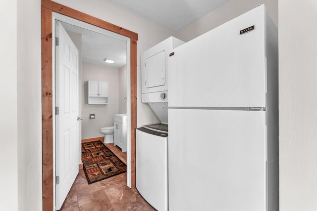 173 Princeton Avenue, Hollister, MO 65672