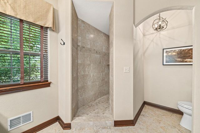 W197N5635 Powell DRIVE, Menomonee Falls, WI 53051