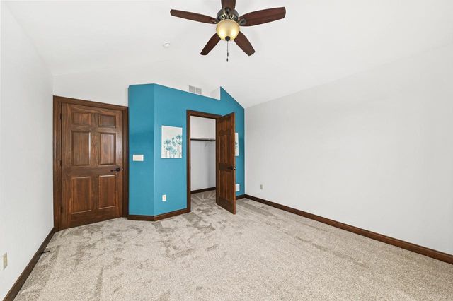 W197N5635 Powell DRIVE, Menomonee Falls, WI 53051