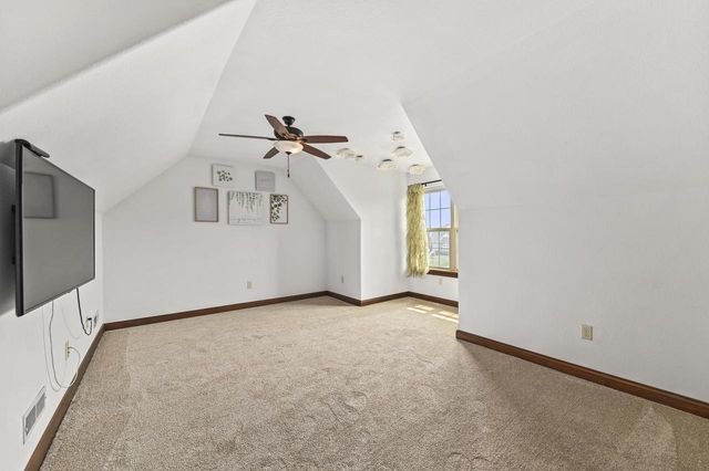 W197N5635 Powell DRIVE, Menomonee Falls, WI 53051