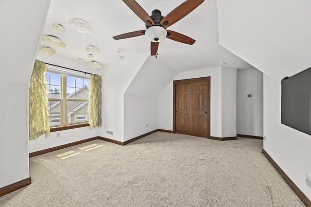 W197N5635 Powell DRIVE, Menomonee Falls, WI 53051