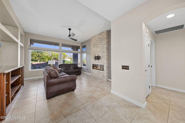 14014 N Trade Winds Way, Oro Valley, AZ 85755