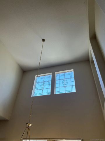 2466 Falcon Valley, Chula Vista, CA 91914