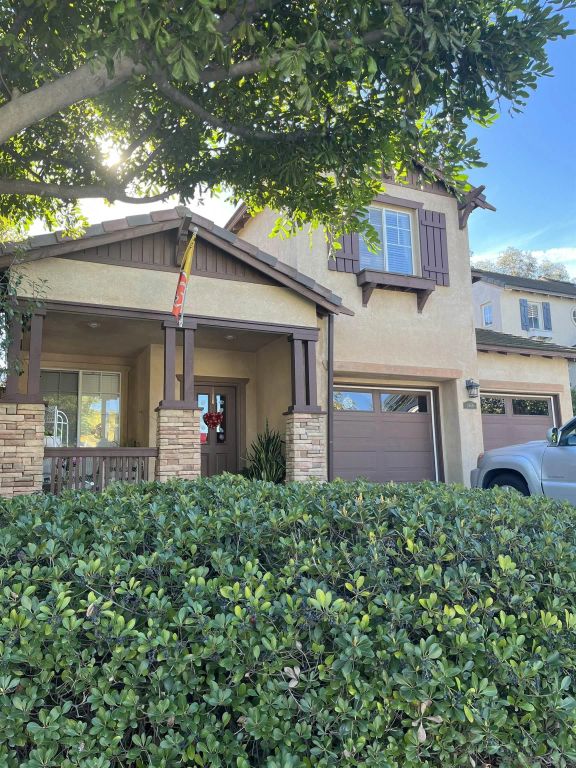 2466 Falcon Valley, Chula Vista, CA 91914