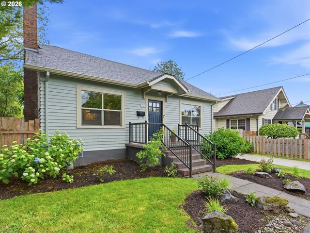 1584 N PRESCOTT St, Portland, OR 97217