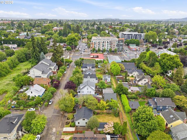 1584 N PRESCOTT St, Portland, OR 97217