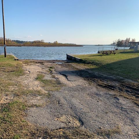 344 Birch Drive, Onalaska, TX 77360