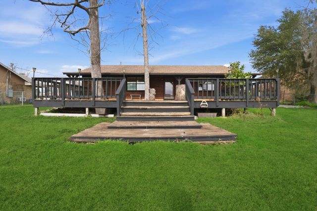 344 Birch Drive, Onalaska, TX 77360