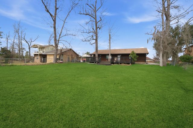 344 Birch Drive, Onalaska, TX 77360