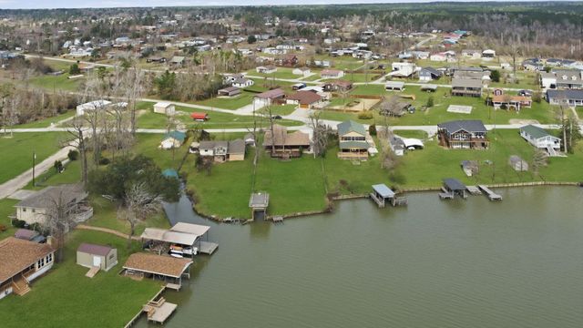 344 Birch Drive, Onalaska, TX 77360