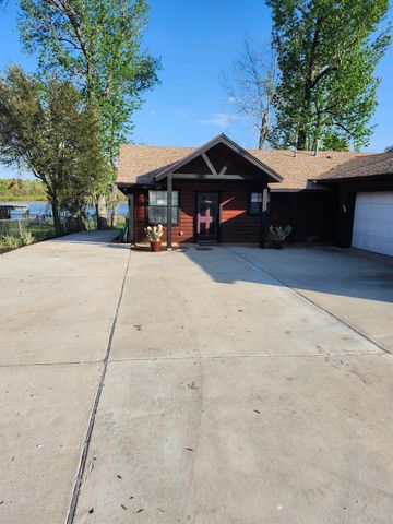 344 Birch Drive, Onalaska, TX 77360