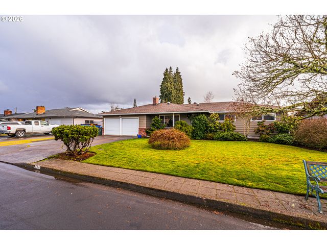 421 WOODLANE Dr, Springfield, OR 97477