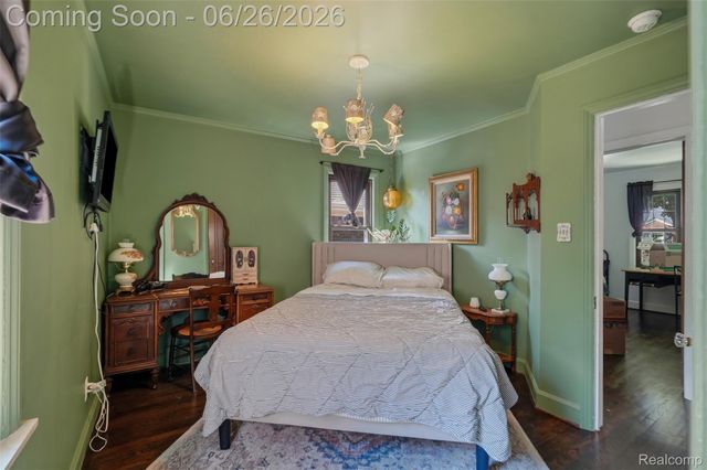 461 Manor Street, Grosse Pointe Farms, MI 48236