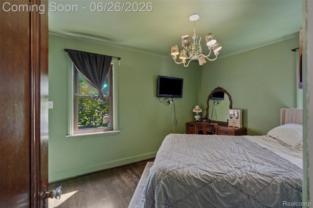 461 Manor Street, Grosse Pointe Farms, MI 48236