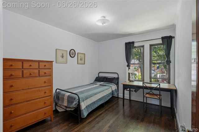 461 Manor Street, Grosse Pointe Farms, MI 48236