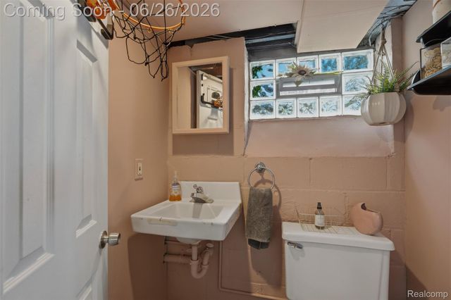 461 Manor Street, Grosse Pointe Farms, MI 48236