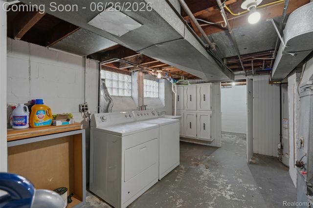 461 Manor Street, Grosse Pointe Farms, MI 48236