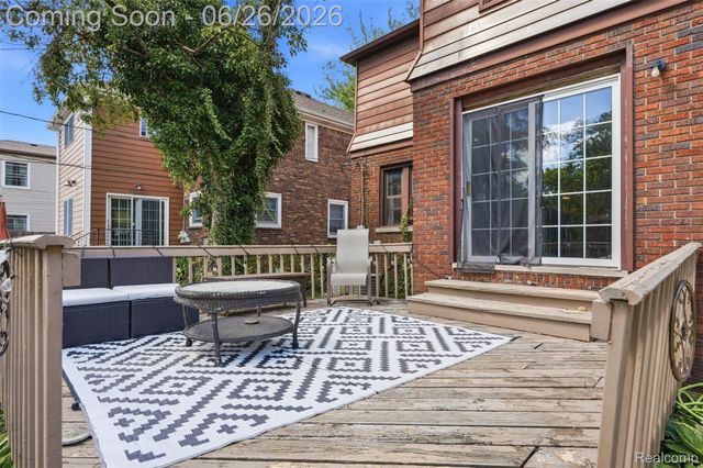 461 Manor Street, Grosse Pointe Farms, MI 48236