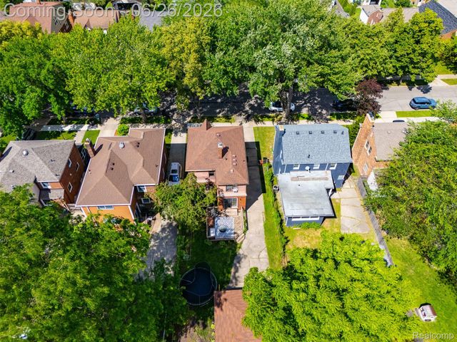 461 Manor Street, Grosse Pointe Farms, MI 48236