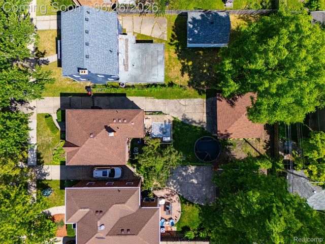 461 Manor Street, Grosse Pointe Farms, MI 48236