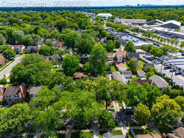 461 Manor Street, Grosse Pointe Farms, MI 48236