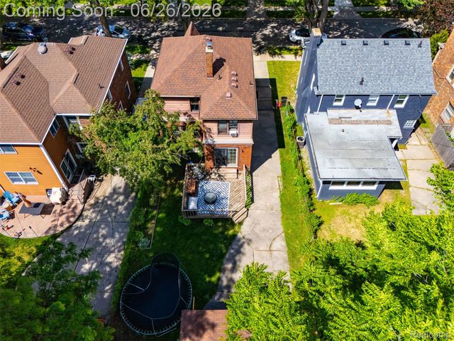 461 Manor Street, Grosse Pointe Farms, MI 48236