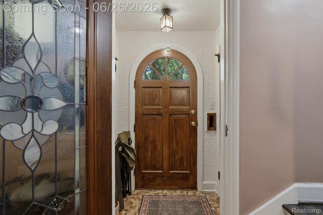 461 Manor Street, Grosse Pointe Farms, MI 48236