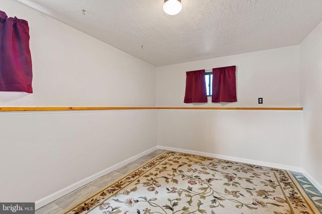 12 GRANVILLE LN, Newark, DE 19713