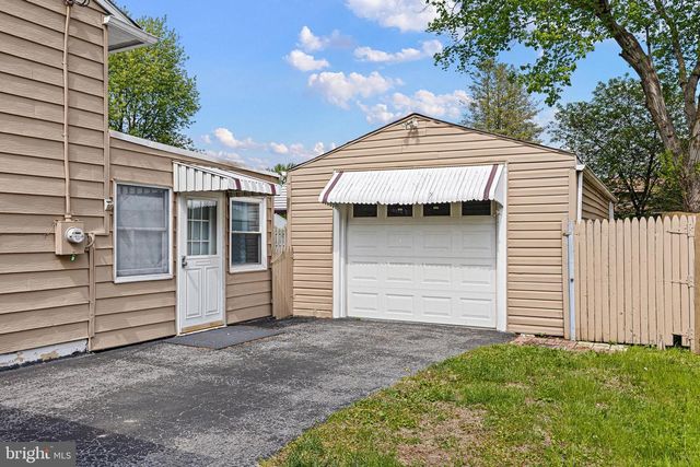 12 GRANVILLE LN, Newark, DE 19713
