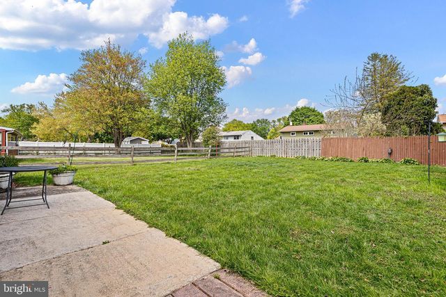 12 GRANVILLE LN, Newark, DE 19713
