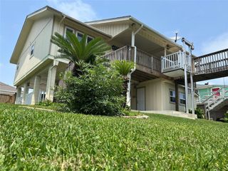 794 Marlin Street, Bayou Vista, TX 77563