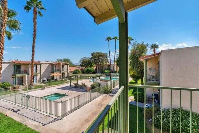 34 Lakeview Circle, Cathedral City, CA 92234