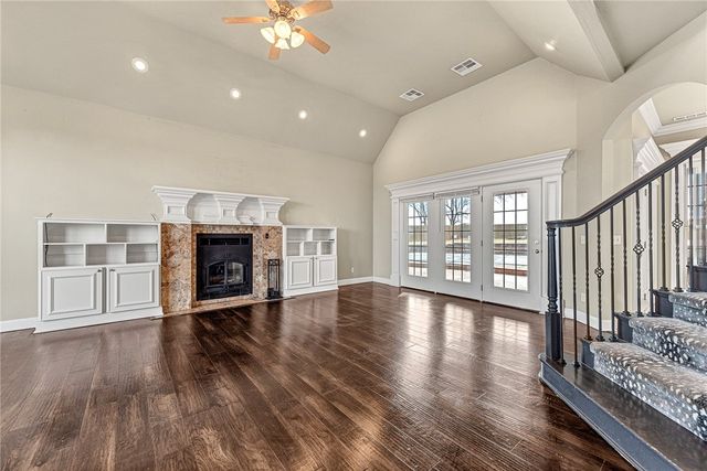 515 Candlelight Circle, Elm Springs, AR 72762