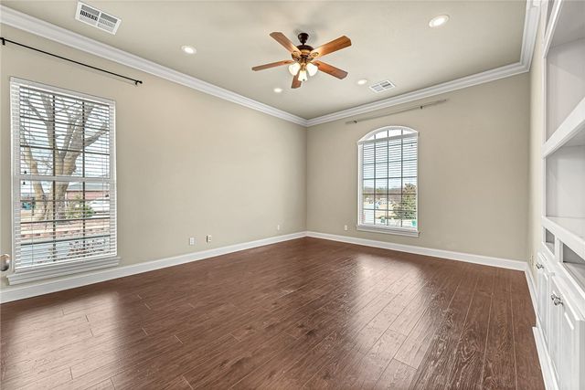 515 Candlelight Circle, Elm Springs, AR 72762