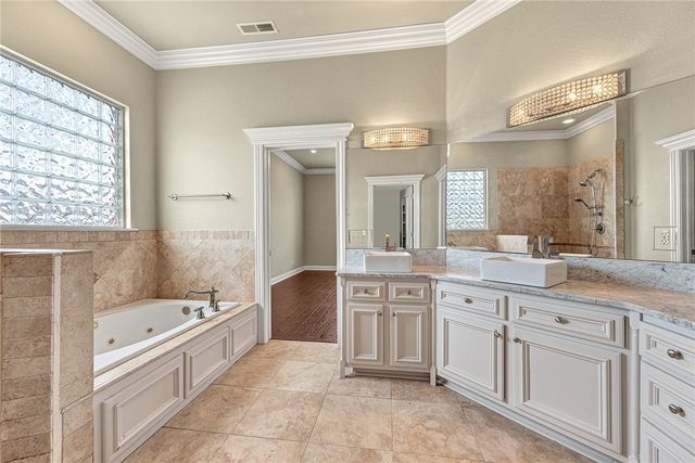 515 Candlelight Circle, Elm Springs, AR 72762