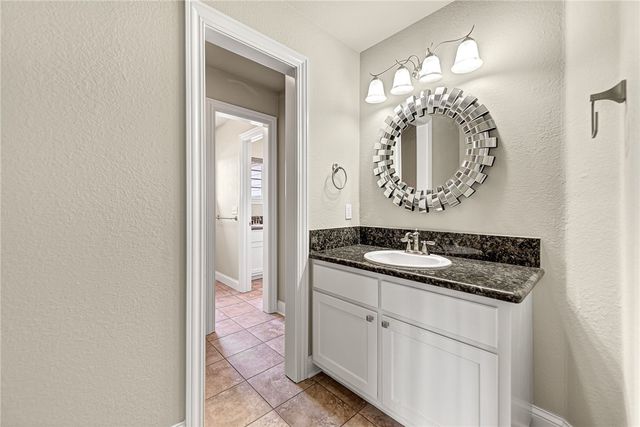 515 Candlelight Circle, Elm Springs, AR 72762