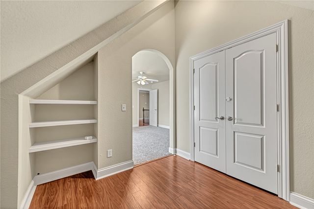 515 Candlelight Circle, Elm Springs, AR 72762