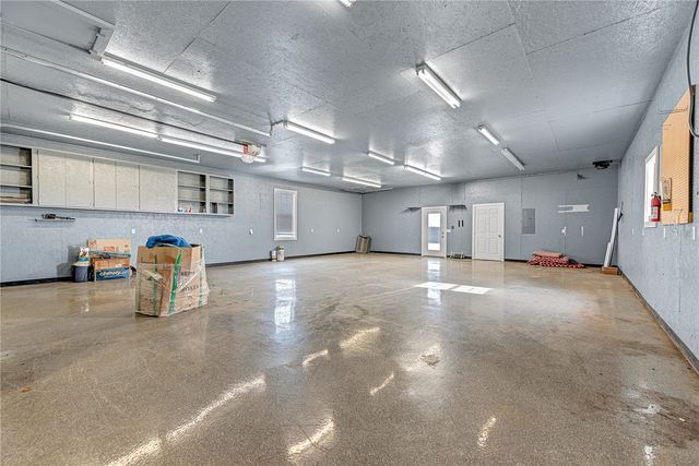 515 Candlelight Circle, Elm Springs, AR 72762