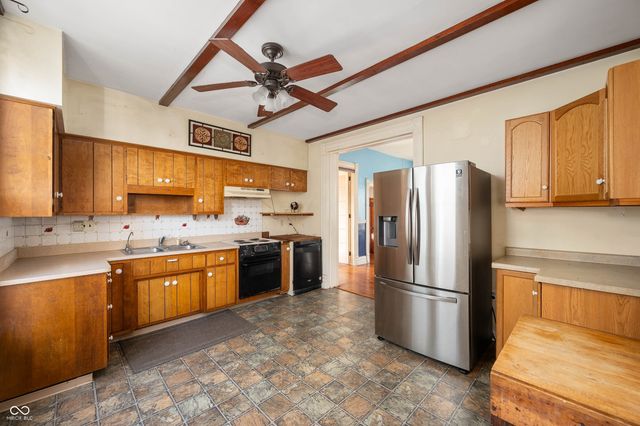 206 E John Street, Alexandria, IN 46001