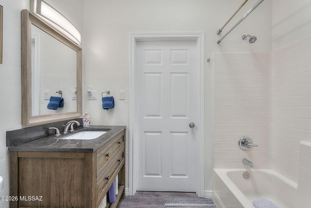 338 N West Street, Nogales, AZ 85621