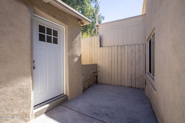 338 N West Street, Nogales, AZ 85621