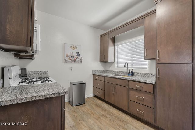 338 N West Street, Nogales, AZ 85621