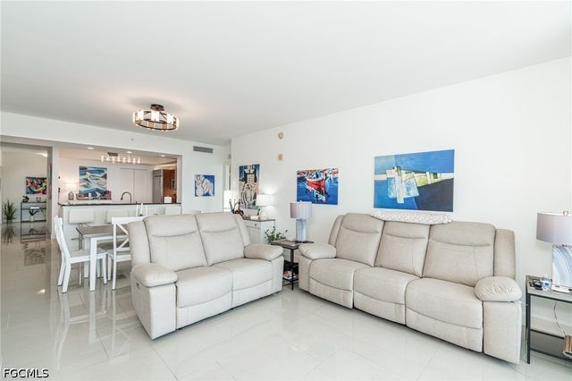 3000 Oasis Grand BLVD 801, Fort Myers, FL 33916