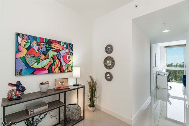 3000 Oasis Grand BLVD 801, Fort Myers, FL 33916