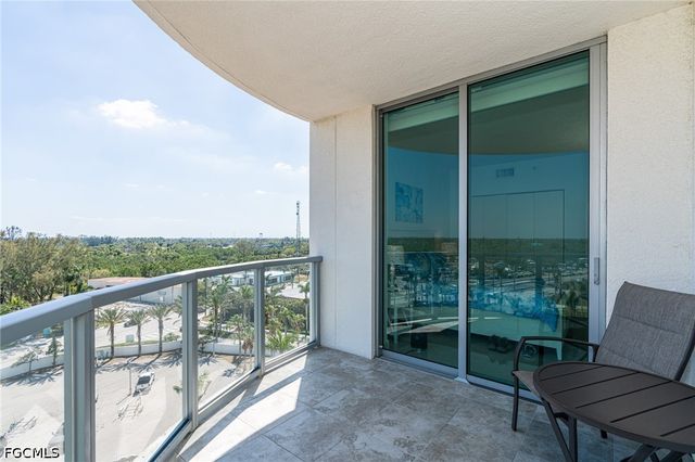 3000 Oasis Grand BLVD 801, Fort Myers, FL 33916