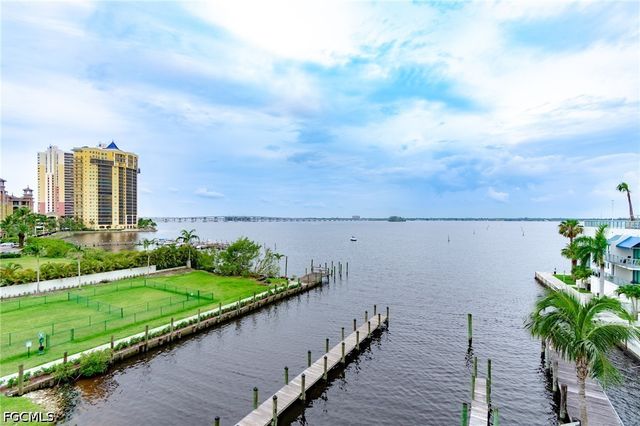 3000 Oasis Grand BLVD 801, Fort Myers, FL 33916