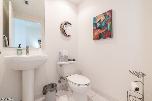 3000 Oasis Grand BLVD 801, Fort Myers, FL 33916