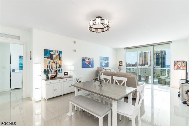 3000 Oasis Grand BLVD 801, Fort Myers, FL 33916