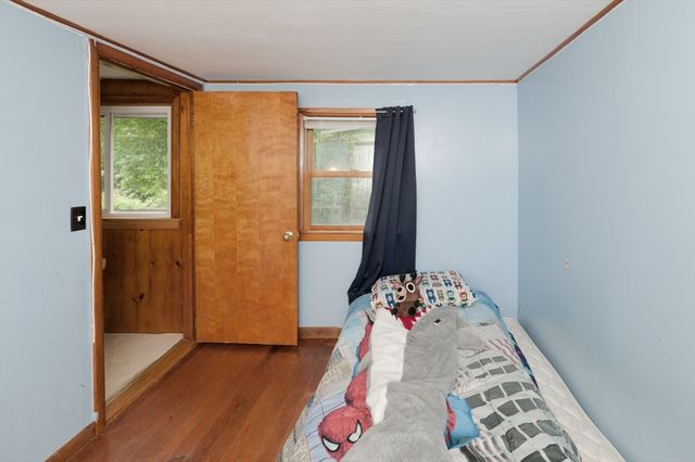 330 Mount Wayte Ave, Framingham, MA 01702