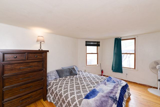 330 Mount Wayte Ave, Framingham, MA 01702